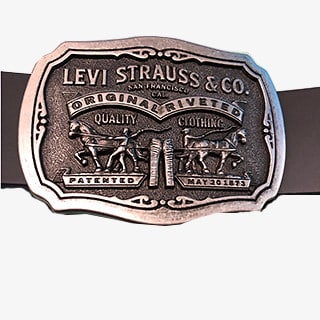 levi's belt buckle